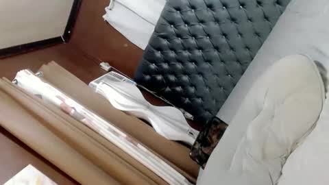 EVA GLASSCOTT online show from 12.03.24