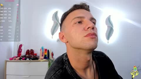 Snapshot of temptationtwink chatting on 05.20.26 Andy aka TEMPTATIONTWINK online show from 05.20.26
