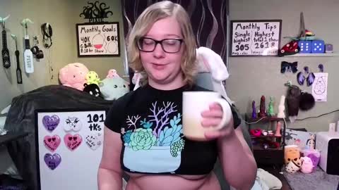 Pixie and Tentacle Overlord online show from 02.19.25