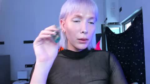 Kira online show from 07.04.26