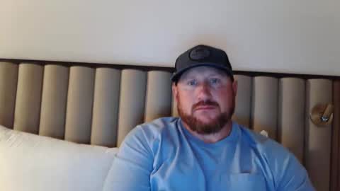 Snapshot of tenn239 chatting on 05.19.26 tenn239 online show from 05.19.26