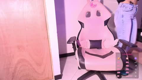 Terra Elowen online show from 10.12.25