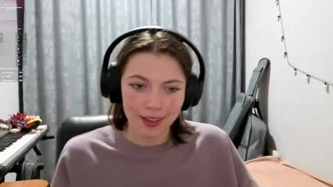 Anny Simpson online show from 04.21.26