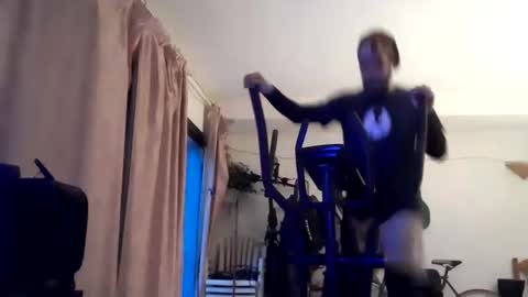 Snapshot of terre28 chatting on 10.18.25 terre28 online show from 10.18.25