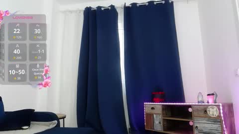 Snapshot of terresadiamond chatting on 11.24.25 Terresa online show from 11.24.25