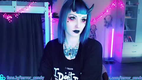 Snapshot of terror_candy chatting on 02.25.26 CRY BABY online show from 02.25.26