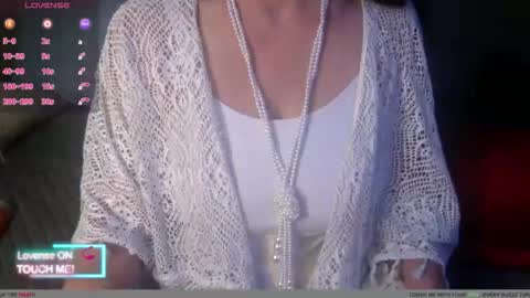 Snapshot of tessa_foxxx chatting on 11.25.25 tessa_foxxx online show from 11.25.25