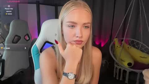 TessaHamilton online show from 10.03.25