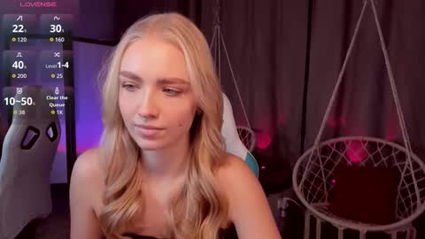 TessaHamilton online show from 11.21.25