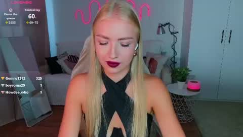 TessaHamilton online show from 07.12.26