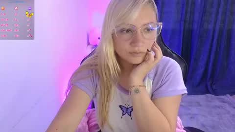 Snapshot of tessawhisnton chatting on 01.23.25 Tessy online show from 01.23.25