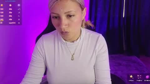 Snapshot of tessawhisnton chatting on 02.20.25 Tessy online show from 02.20.25