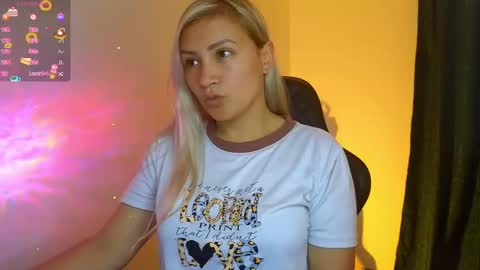 Snapshot of tessawhisnton chatting on 09.08.25 Tessy online show from 09.08.25