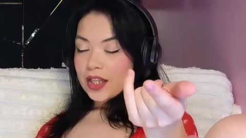 Snapshot of tessaxmith chatting on 02.21.26 Tessa online show from 02.21.26