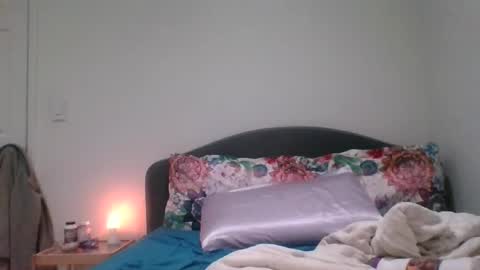 Snapshot of tfeather0532 chatting on 02.01.26 Tessa online show from 02.01.26