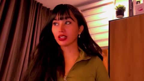 th3r3sa online show from 12.10.24