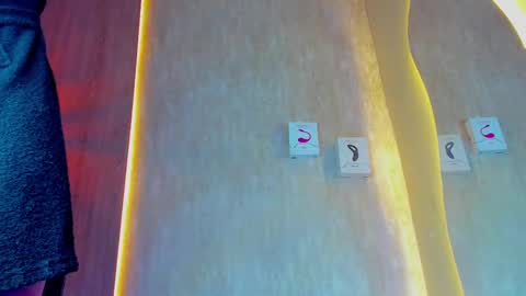 thaddeus king online show from 02.11.25