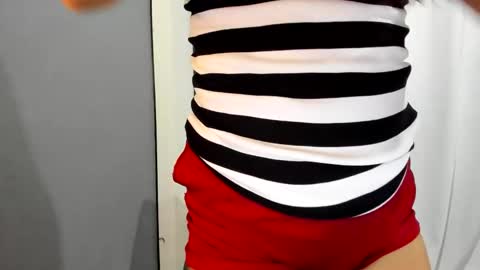 Snapshot of thaidancer chatting on 12.21.24 CJ online show from 12.21.24