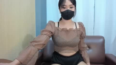 Snapshot of thaidancer chatting on 11.04.25 CJ online show from 11.04.25