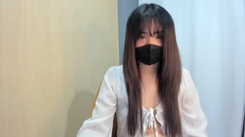 Snapshot of thaidancer chatting on 11.20.25 CJ online show from 11.20.25