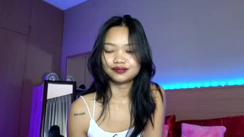 Snapshot of thailand4you chatting on 10.13.25 AbbieThai online show from 10.13.25