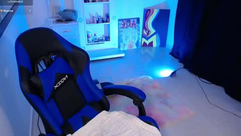 Snapshot of thalia_066 chatting on 10.13.25 thalia online show from 10.13.25