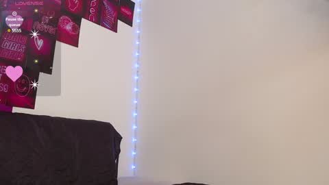 Snapshot of thalia_anderson chatting on 01.12.25 Thalia Anderson online show from 01.12.25