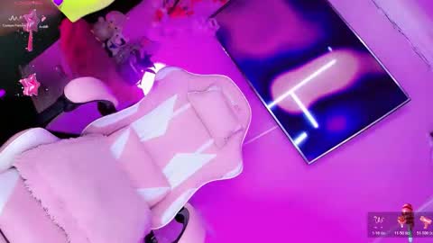 Thalia Girl online show from 02.20.26