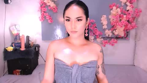 Thalia online show from 10.18.25