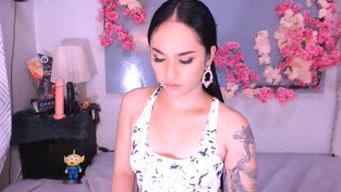 Thalia online show from 10.24.25