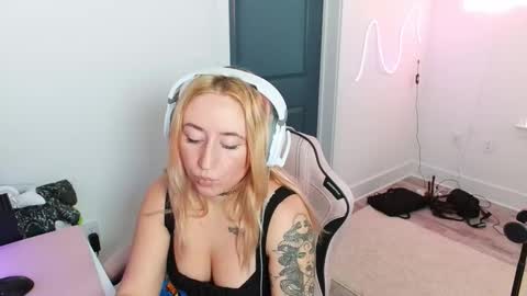 thaliacollinsss online show from 02.13.26