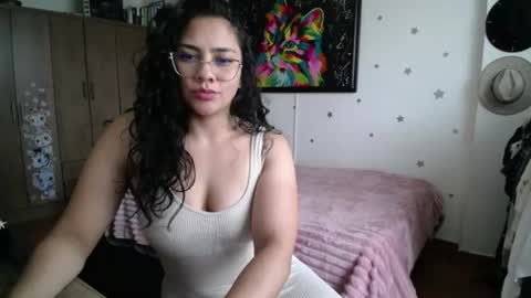 Snapshot of thaliacooper chatting on 07.09.26 online show from 07.09.26