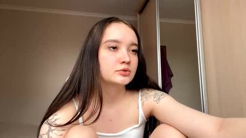 Yumi online show from 02.22.26