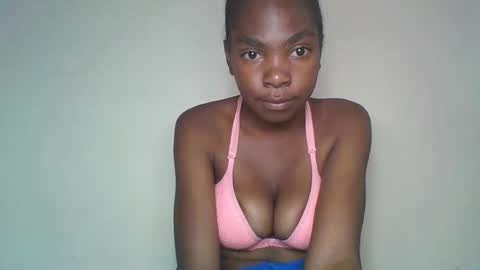 thalyra online show from 04.20.26