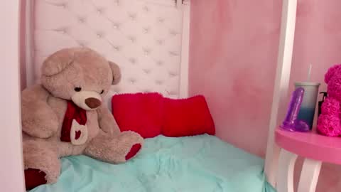 thanier_18 online show from 02.11.26