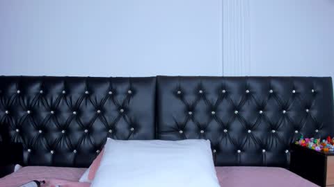 thara webstter online show from 11.11.25