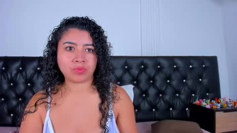 thara webstter online show from 11.12.25