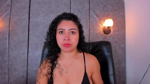 Snapshot of thara_webstter chatting on 07.11.26 thara webstter online show from 07.11.26