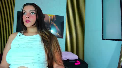 Snapshot of that_temptation chatting on 12.22.24 that_temptation online show from 12.22.24