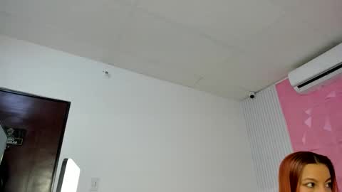 Snapshot of that_temptation chatting on 09.21.25 that_temptation online show from 09.21.25