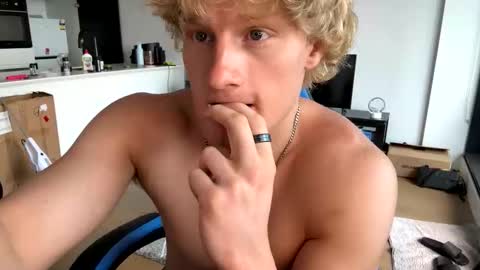 liammlust online show from 02.22.26