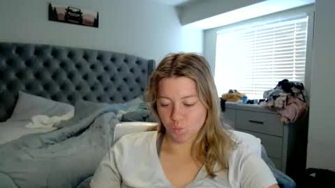 thatprettyblondegirl online show from 03.06.25