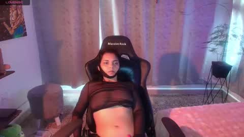 Snapshot of thays_mawakye01 chatting on 02.10.26 Paola online show from 02.10.26