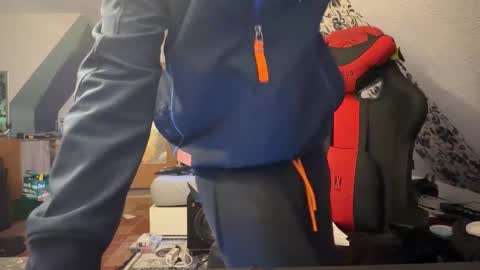 Snapshot of the420duderino chatting on 02.16.26 the420duderino online show from 02.16.26