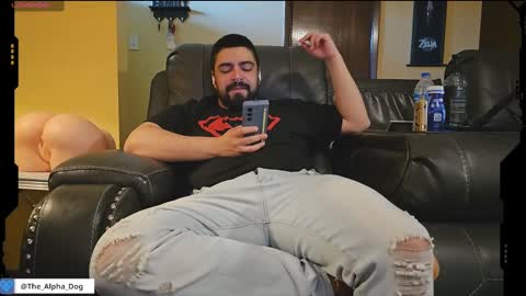 the_alpha_dog_xxx online show from 02.14.25