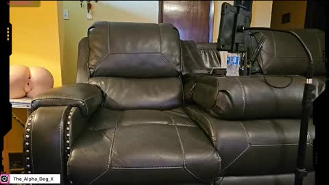 the_alpha_dog_xxx online show from 02.14.26