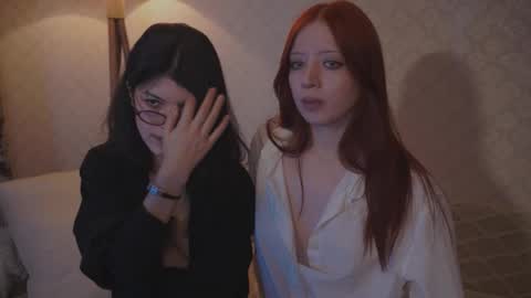 EllaLyn online show from 09.17.25