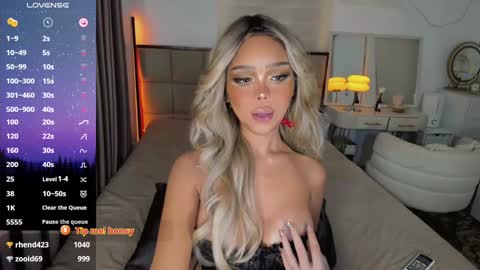 Snapshot of the_enchantressxx chatting on 12.20.24 nabi butterfly online show from 12.20.24