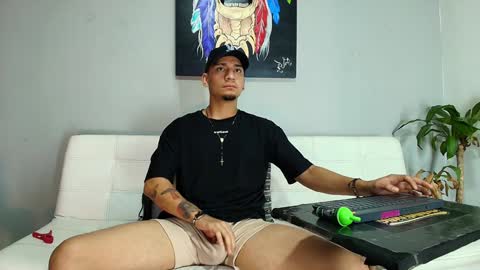 SCOTT  THEO  KAMERON  GENDERSON online show from 12.19.24