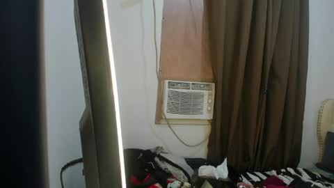 Snapshot of the_killian_jones chatting on 03.22.26 ken online show from 03.22.26